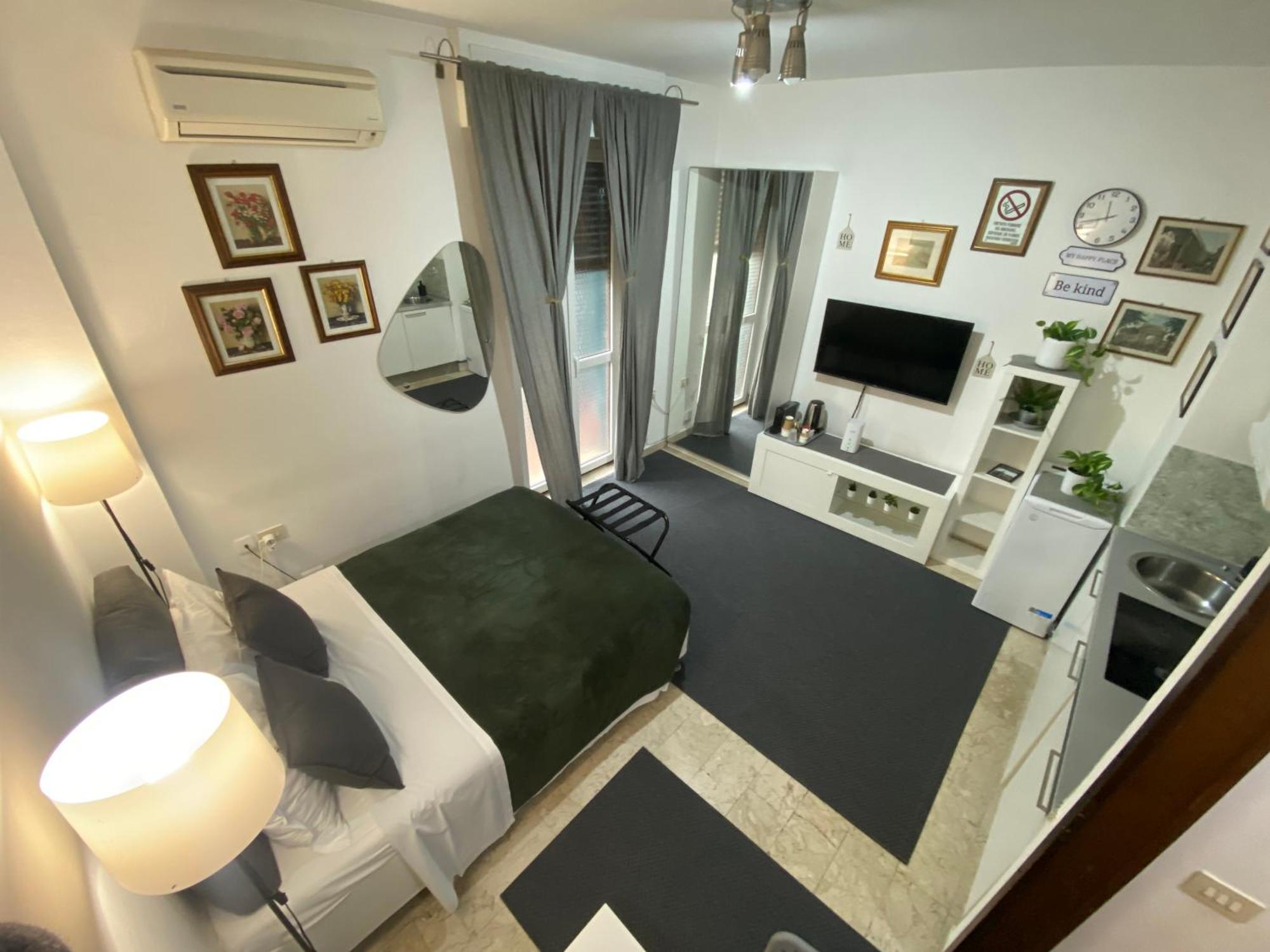 Short Rent Milan Porta Vittoria — Photos 1